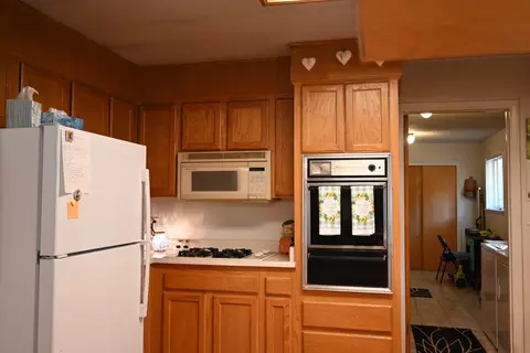 Kitchen - 38205 Robin Way, Burney, CA 96013 photo 2 of 3