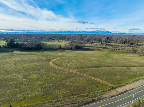 000 Hooker Creek Rd, Cottonwood, CA 96022