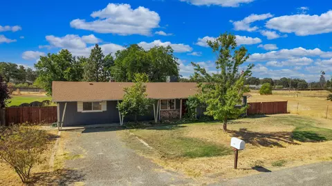 22709 Fisher Rd, Red Bluff, CA 96080