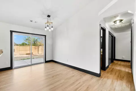 Entry Way - 1541 Imperial Dr, Redding, CA 96003 photo 1 of 1