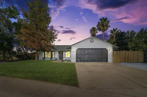 1541 Imperial Dr, Redding, CA 96003