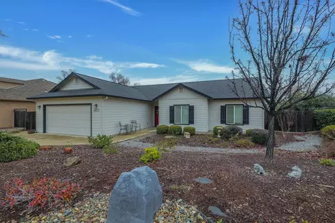 1471 Lear Way, Redding, CA 96001 photo 2