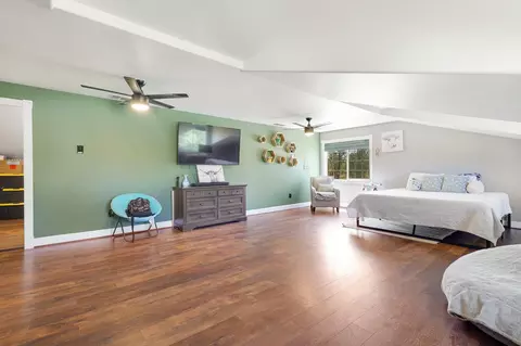 Bedroom - 13105 Bear Mountain Rd, Redding, CA 96003 photo 11 of 12