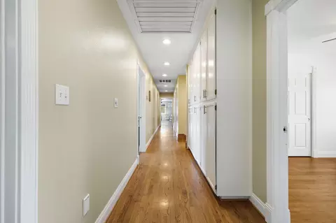 Entry Way - 13105 Bear Mountain Rd, Redding, CA 96003 photo 3 of 4