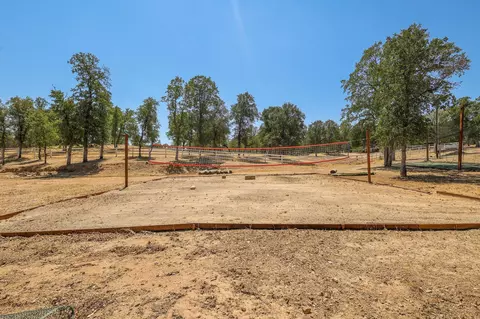 Exterior - 13105 Bear Mountain Rd, Redding, CA 96003 photo 19 of 28