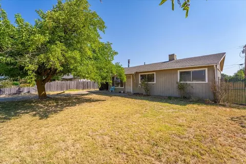 Exterior - 11294 Rawson Rd, Red Bluff, CA 96080 photo 2 of 17