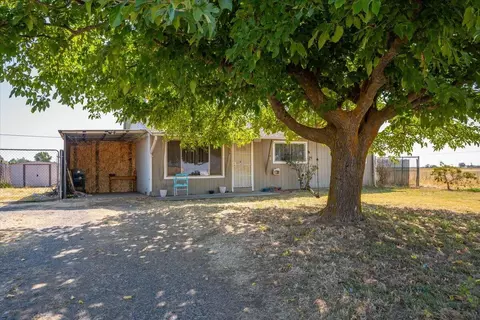 Exterior - 11294 Rawson Rd, Red Bluff, CA 96080 photo 4 of 17