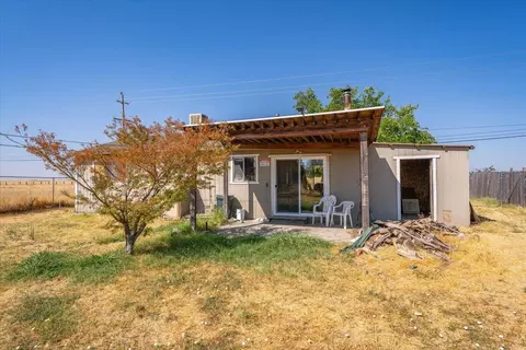 Exterior - 11294 Rawson Rd, Red Bluff, CA 96080 photo 6 of 17