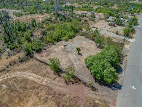 16155 Bush St, Redding, CA 96001 photo 3