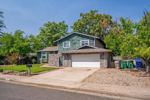 Exterior - 308 Tourmaline Way, Redding, CA 96003 photo 25 of 29