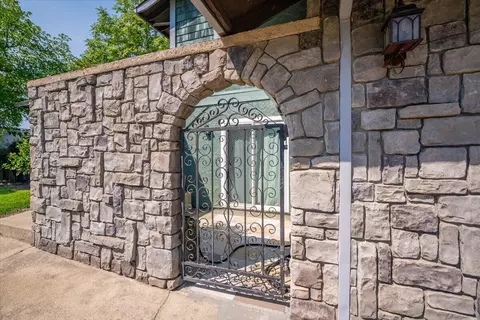 Exterior - 308 Tourmaline Way, Redding, CA 96003 photo 22 of 29