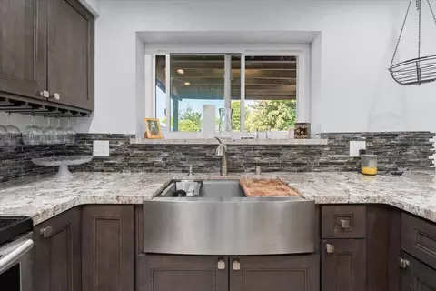 Kitchen - 308 Tourmaline Way, Redding, CA 96003 photo 3 of 6