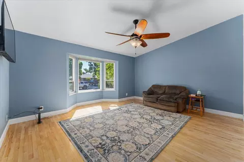 Living - 308 Tourmaline Way, Redding, CA 96003 photo 1 of 4
