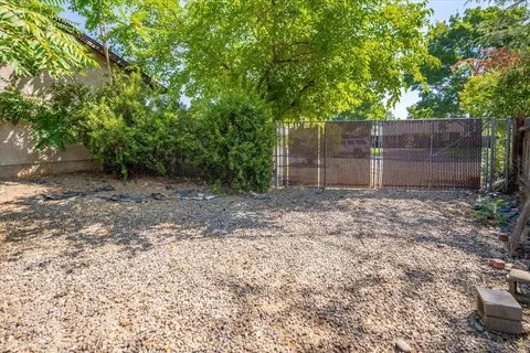 Exterior - 308 Tourmaline Way, Redding, CA 96003 photo 19 of 29