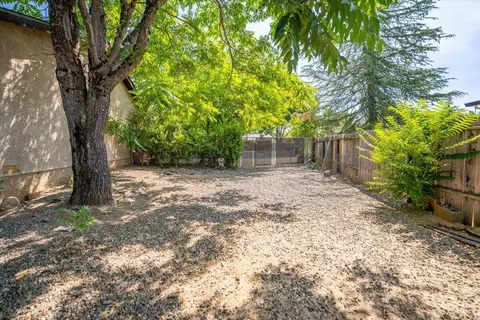 Exterior - 308 Tourmaline Way, Redding, CA 96003 photo 18 of 29