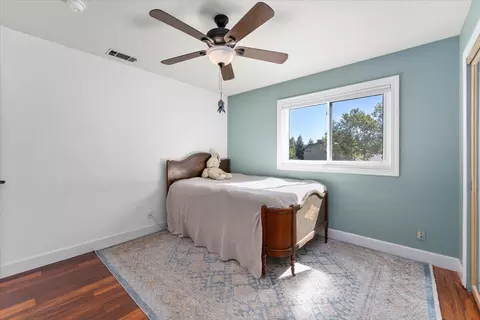 Bedroom - 308 Tourmaline Way, Redding, CA 96003 photo 4 of 4