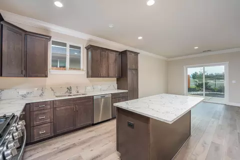 2757 Hopkins Ave, Redding, CA 96002 photo 9