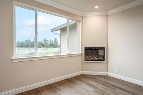 2757 Hopkins Ave, Redding, CA 96002 photo 6