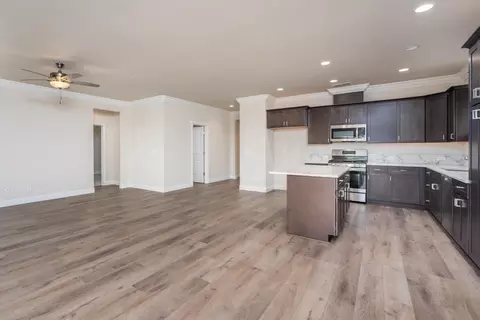 2757 Hopkins Ave, Redding, CA 96002 photo 10