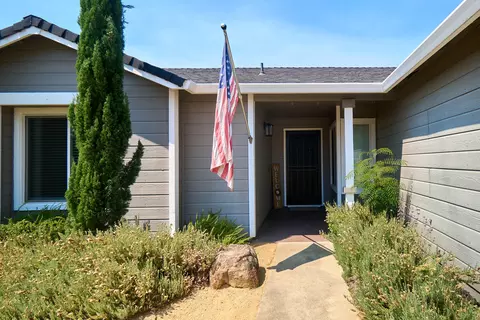 1255 Grouse Dr, Redding, CA 96003 photo 3