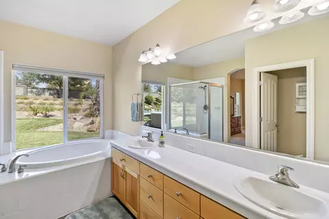 3818 Tea Rose Ct, Redding, CA 96001 photo 28