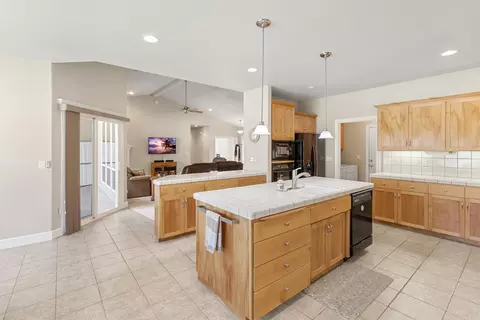 3818 Tea Rose Ct, Redding, CA 96001 photo 13