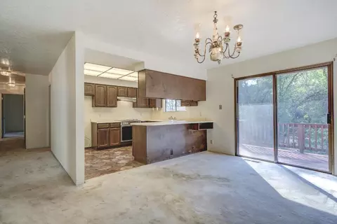 15701 Ranchland Dr, Redding, CA 96001 photo 8