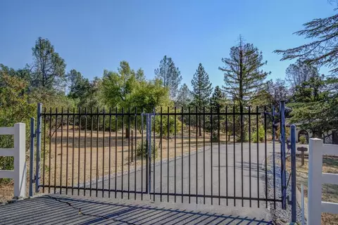 15701 Ranchland Dr, Redding, CA 96001 photo 32