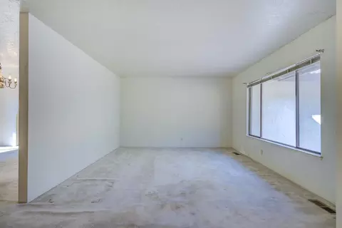 15701 Ranchland Dr, Redding, CA 96001 photo 3