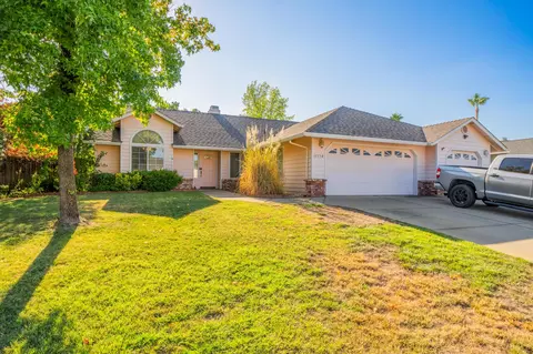 11550 Amir Ct, Redding, CA 96003 photo 2