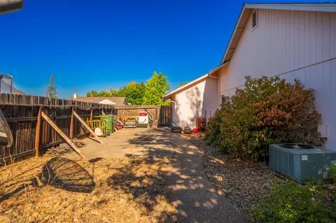 11550 Amir Ct, Redding, CA 96003 photo 30