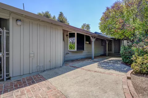 Exterior - 2501 Shasta St, Redding, CA 96001 photo 5 of 22