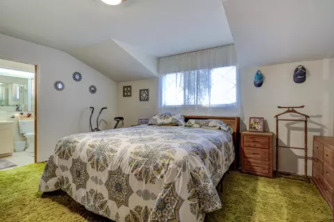 Bedroom - 2501 Shasta St, Redding, CA 96001 photo 9 of 15