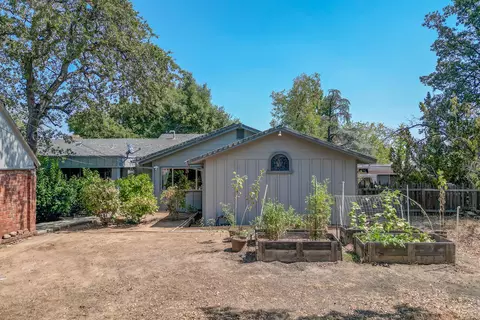 Exterior - 2501 Shasta St, Redding, CA 96001 photo 21 of 22