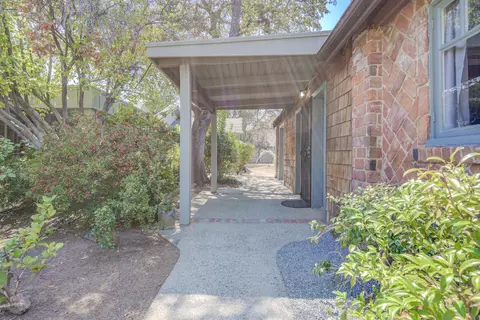 Exterior - 2501 Shasta St, Redding, CA 96001 photo 4 of 22