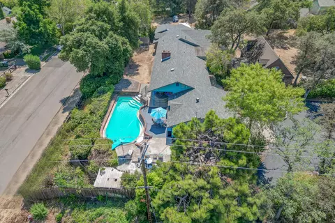 View/Area - 2501 Shasta St, Redding, CA 96001 photo 3 of 3