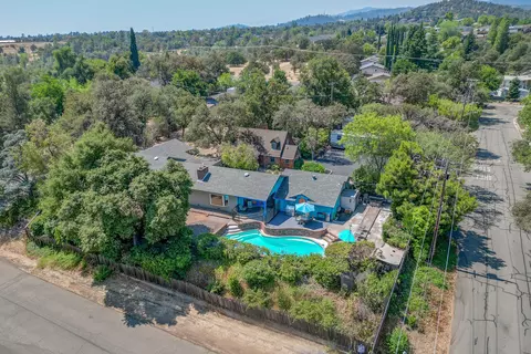 View/Area - 2501 Shasta St, Redding, CA 96001 photo 2 of 3