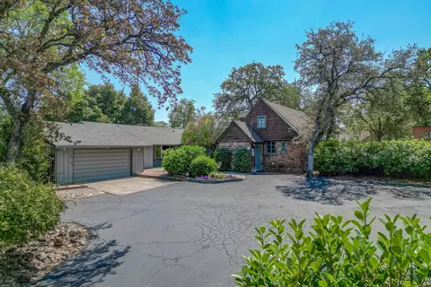 2501 Shasta St, Redding, CA 96001