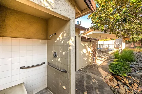 Exterior - 856 Tanglewood Dr, Redding, CA 96003 photo 10 of 10