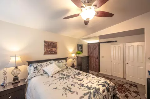 Bedroom - 856 Tanglewood Dr, Redding, CA 96003 photo 3 of 6