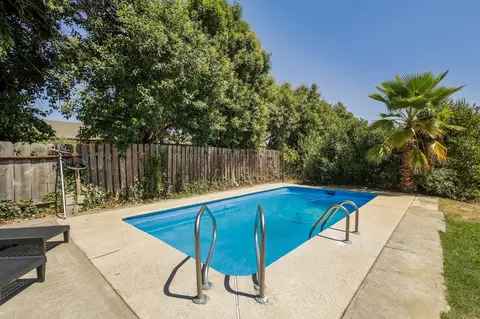 Exterior - 660 Paynes Creek Rd, Red Bluff, CA 96080 photo 11 of 14