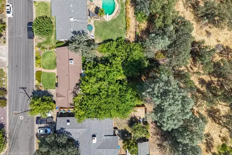 5881 Sierra Dr, Redding, CA 96003 photo 23