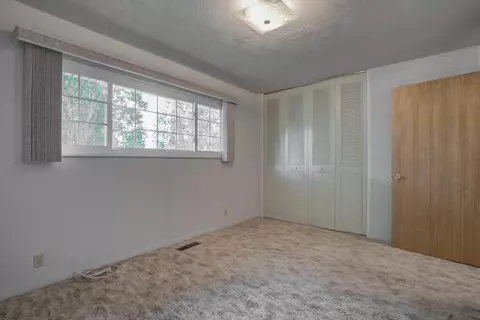 Bedroom - 704 Joaquin Ave, Redding, CA 96002 photo 2 of 7