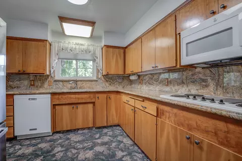 Kitchen - 704 Joaquin Ave, Redding, CA 96002 photo 2 of 3