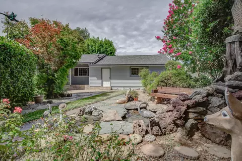 Exterior - 704 Joaquin Ave, Redding, CA 96002 photo 10 of 25