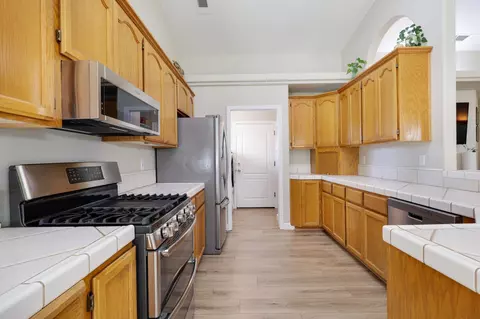 Kitchen - 4469 Rose Terrace Dr, Redding, CA 96001 photo 2 of 3