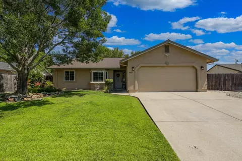 4469 Rose Terrace Dr, Redding, CA 96001