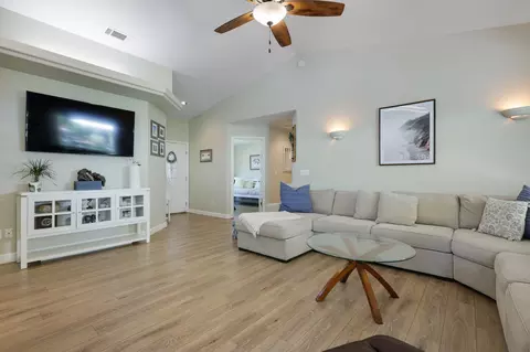 Living - 4469 Rose Terrace Dr, Redding, CA 96001 photo 2 of 2