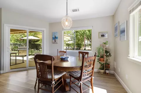 Dining - 4469 Rose Terrace Dr, Redding, CA 96001 photo 2 of 2