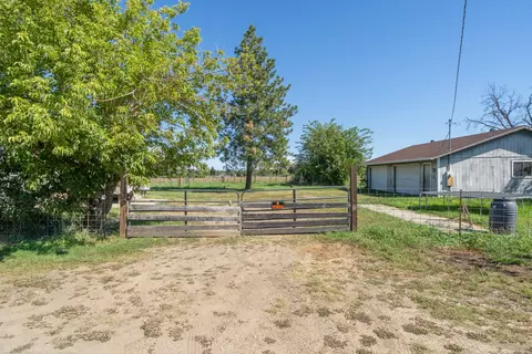 19050 Bruce Dr, Cottonwood, CA 96022